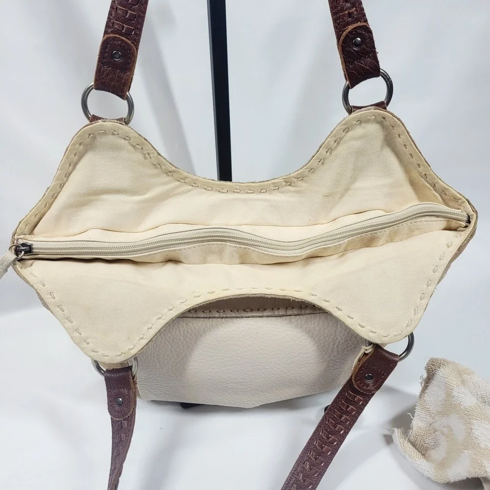 The Sak Vintage Pebbled Leather Hobo Bag Cream And Tan Double Shoulder Straps